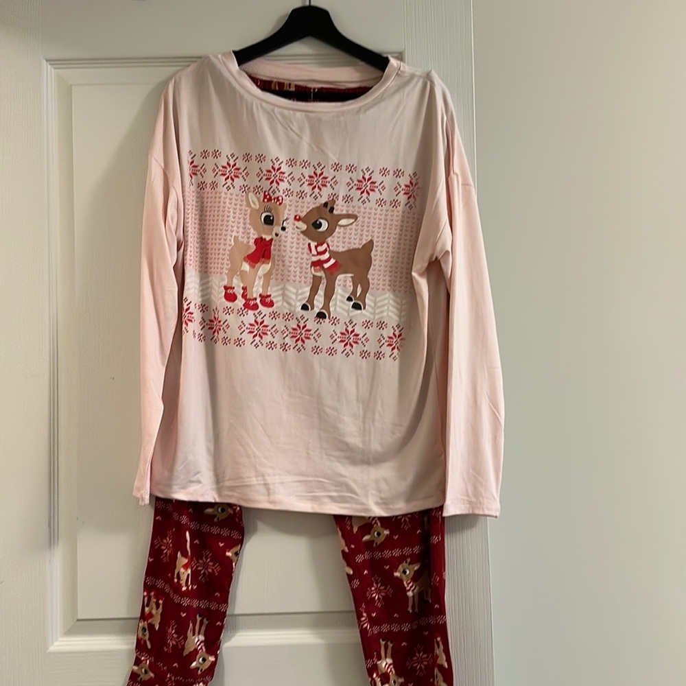 Rudolph The Red Nosed Reindeer Soft Touch Fleece Plush Juniors Pajama, M
